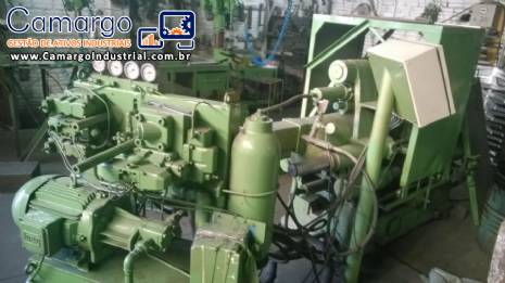 Injetora de plásticos para 180 ton Battenfeld usada à venda - Camargo ...