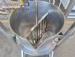 Tacho cozinhador encamisado a g�s basculante em inox 100 litros