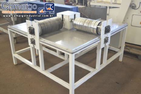 Mesa para corte de doces s�lidos