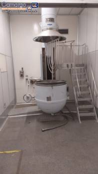 Batedeira planet�ria com tacho basculante encamisado Inco 500 litros
