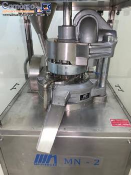 Compressora de comprimido 16 punções Neuberger Compressora de comprimido 16 punções Neuberger