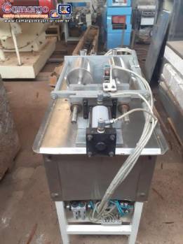 Envasadora de bancada á cilindro Envasadora de bancada á cilindro