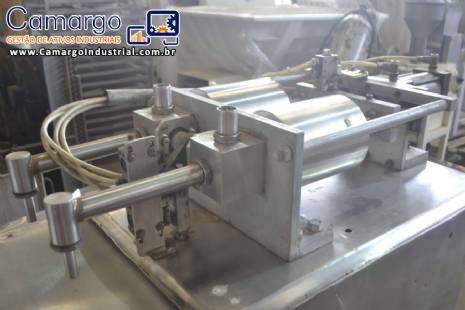 Envasadora em inox para líquidos 2 bicos Envasadora em inox para líquidos 2 bicos