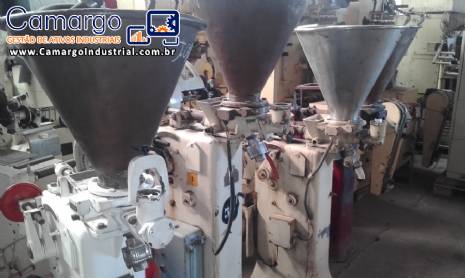 Extrusoras para massas de bala e pirulito Extrusoras para massas de bala e pirulito