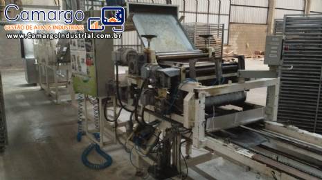 Linha contínua automática para fabricação e secagem desidratação de massas caseiras frescas Linha contínua automática para fabricação e secagem desidratação de massas caseiras frescas