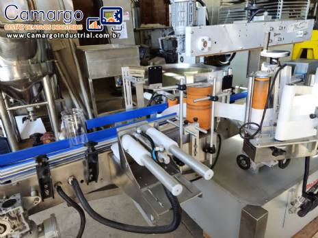 Rotuladora automática para frascos potes cilíndricos planos Maqmundi Rotuladora automática para frascos potes cilíndricos planos Maqmundi