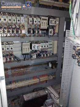 Silos com estrutura para recepção armazenagem e transporte de farinha e açúcar Silos com estrutura para recepção armazenagem e transporte de farinha e açúcar